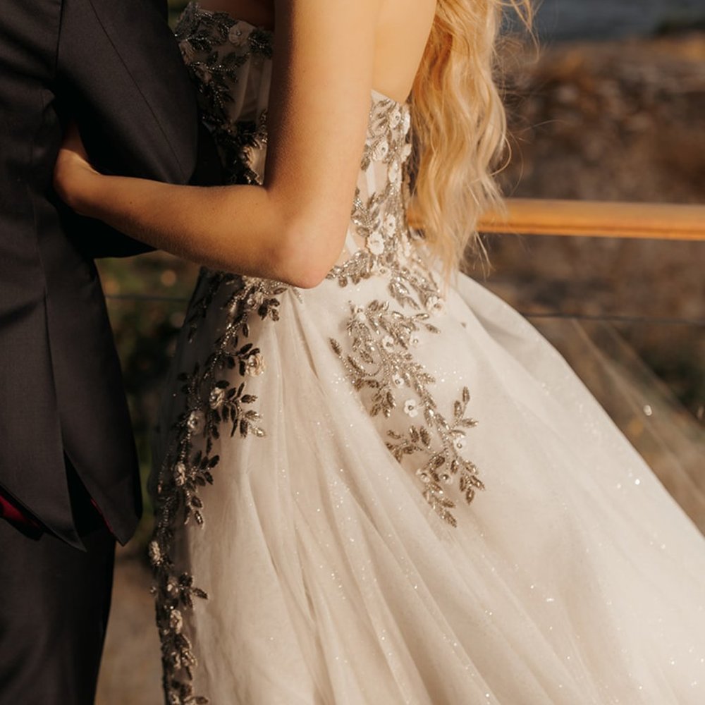Aelin Couture Wedding Dress - Galia Lahav - Picture 4 of 9